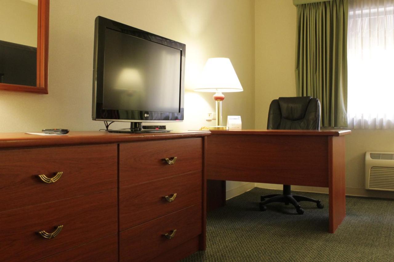 Holiday Inn Express Chihuahua By Ihg Екстериор снимка