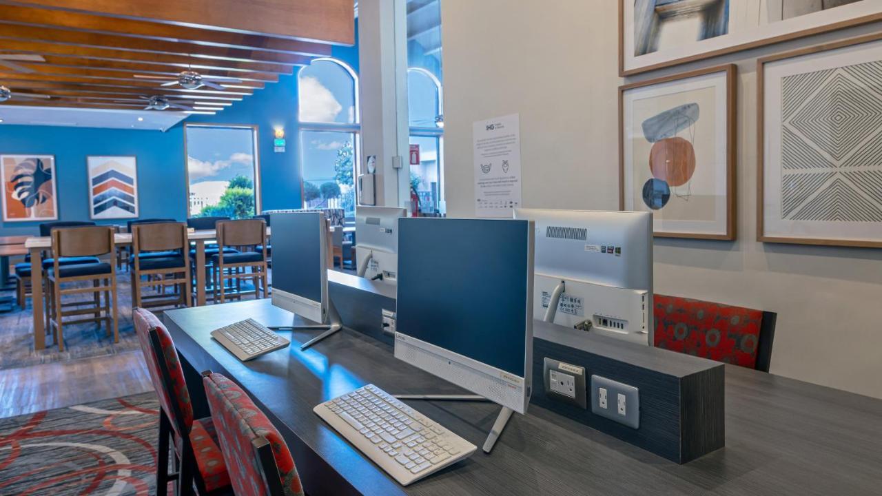 Holiday Inn Express Chihuahua By Ihg Екстериор снимка