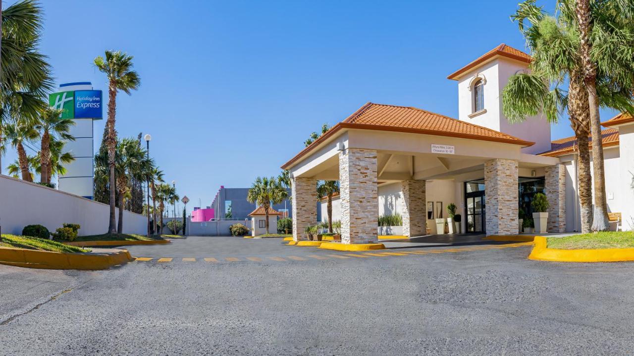 Holiday Inn Express Chihuahua, An Ihg Hotel Екстериор снимка